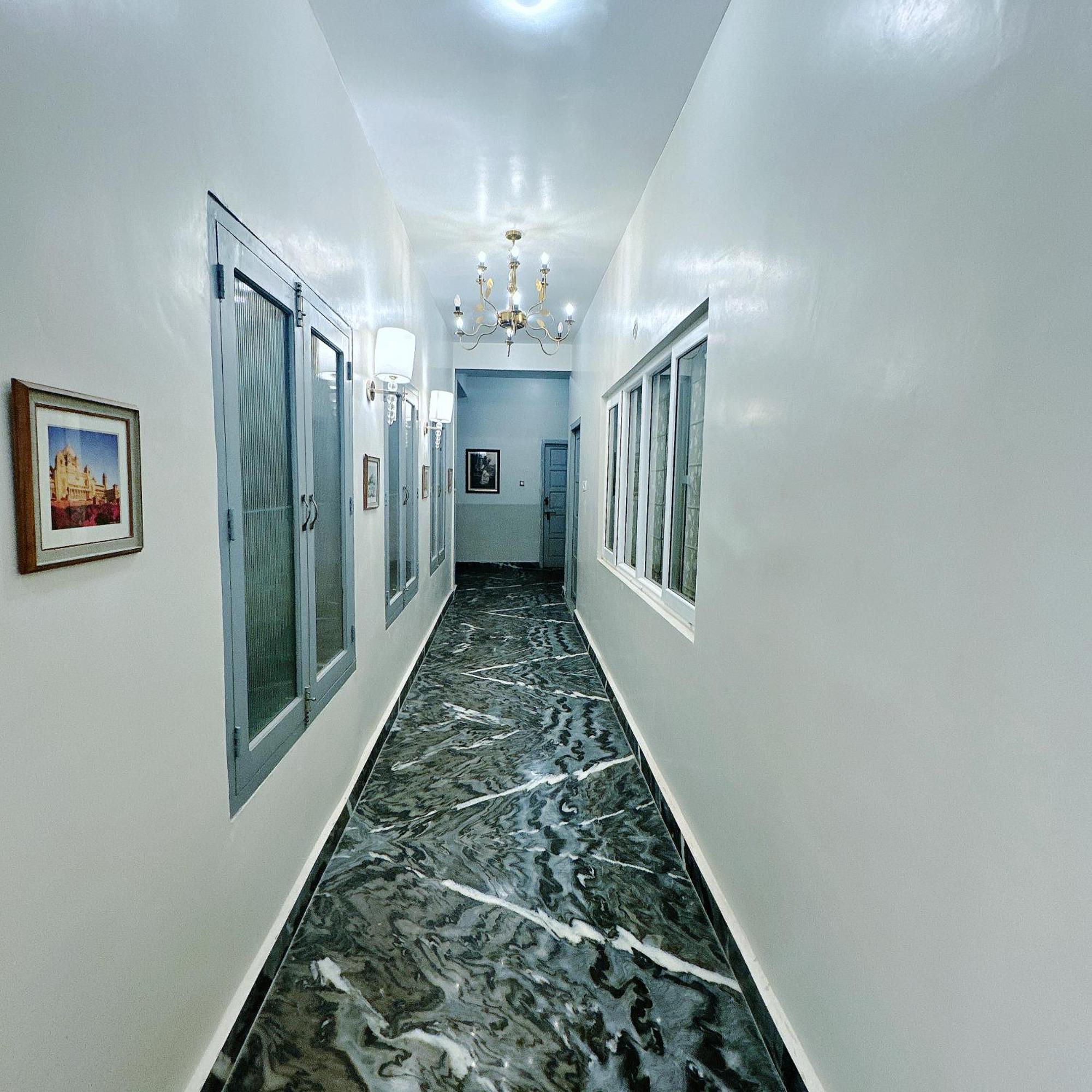 Vraj Vilas Vrindavan Luaran gambar